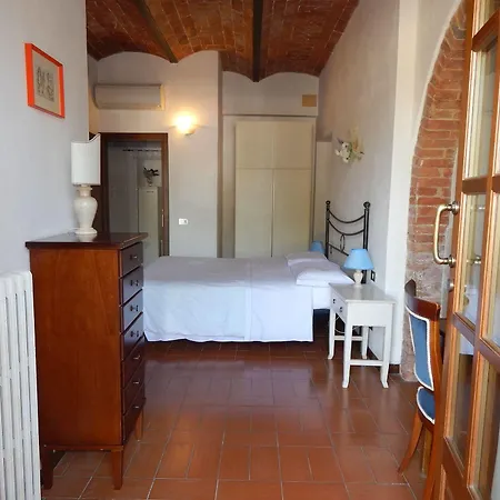 Country house Fullino Nero Rta - Residenza Turistico Alberghiera Siena