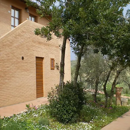 Country house Fullino Nero Rta - Residenza Turistico Alberghiera Siena